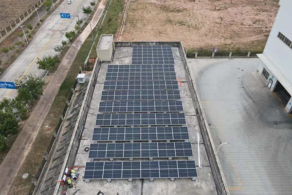 Flat-Roof-Solar-Panel-Mounting-Systems