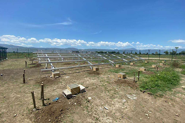 Solar-Panel-Ground-Mounting-Systems