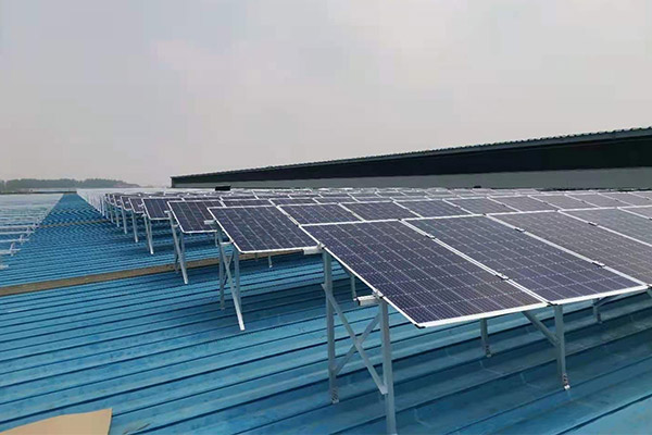 roof-solar-panel-installation